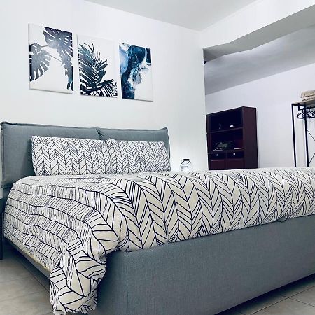 Menouno House Apartment Crispiano Екстериор снимка