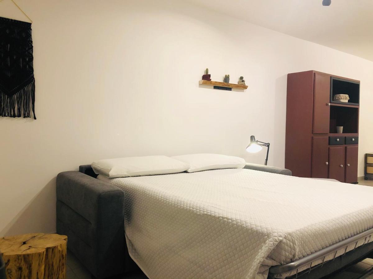 Menouno House Apartment Crispiano Екстериор снимка